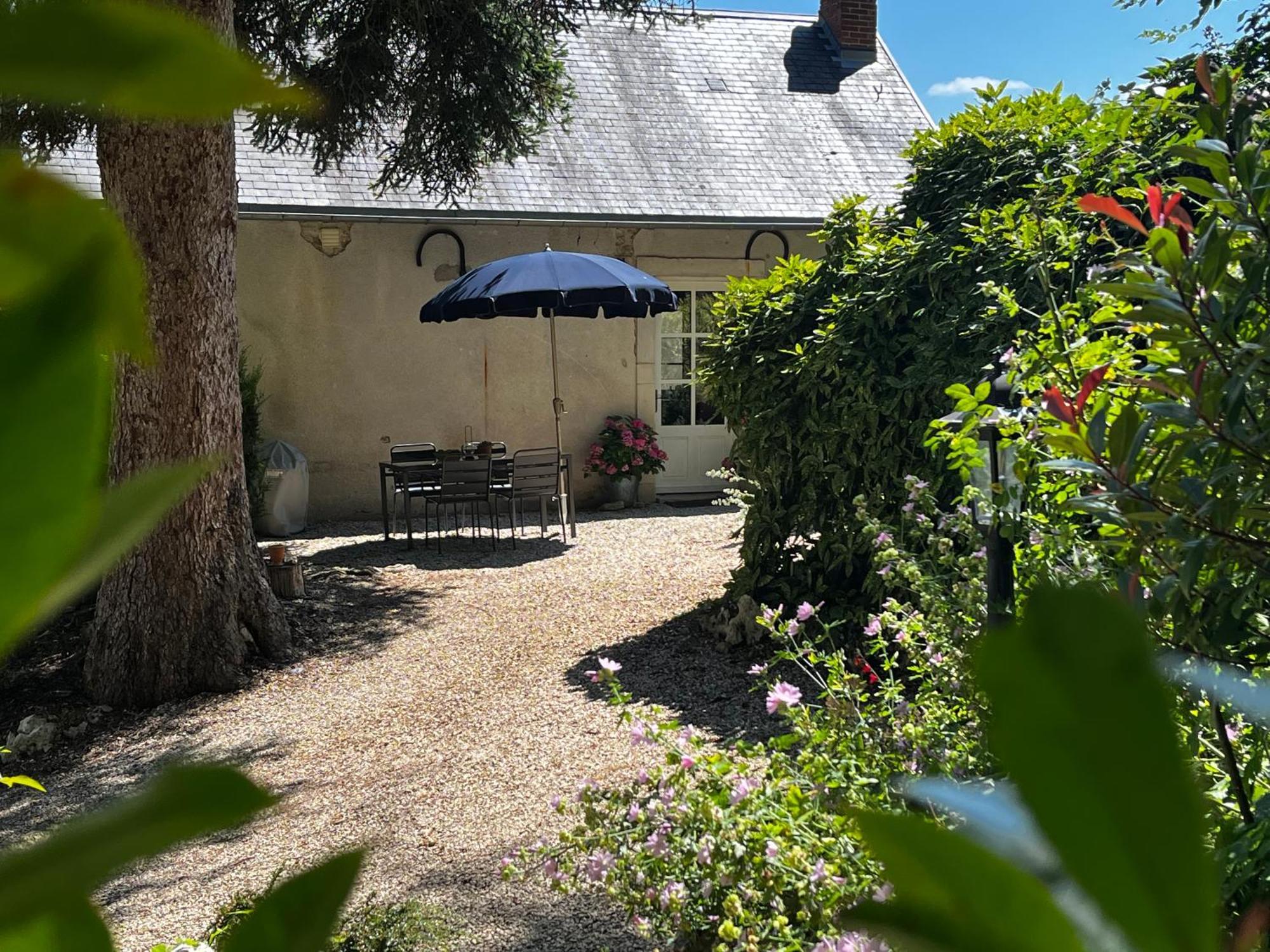 Charming Cottage In Chateau Les Roches Gardens Mont-Saint-Jean  Exteriér fotografie